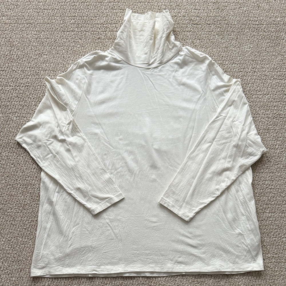Lands' End Women’s Lightweight Cream Long Sleeve Turtleneck